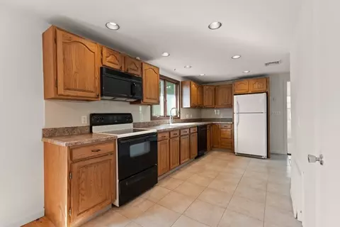 Kitchen - 371 Franklin St, Reading, MA 01867 photo 1 of 3