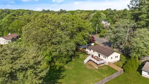 View/Area - 371 Franklin St, Reading, MA 01867 photo 5 of 6
