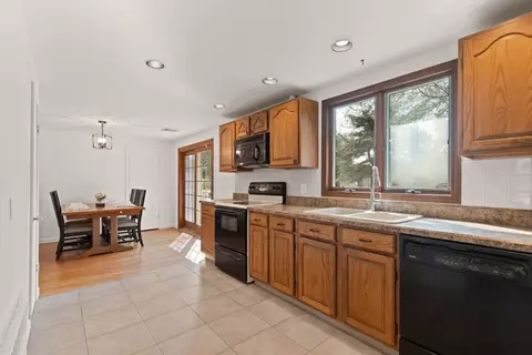 Kitchen - 371 Franklin St, Reading, MA 01867 photo 3 of 3