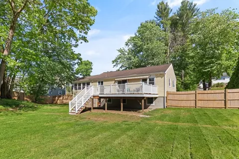 Exterior - 371 Franklin St, Reading, MA 01867 photo 8 of 12