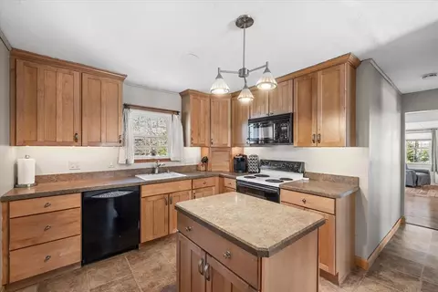 153 Brookline St, Worcester, MA 01603 photo 7