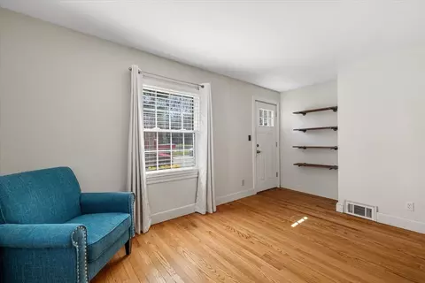 153 Brookline St, Worcester, MA 01603 photo 4
