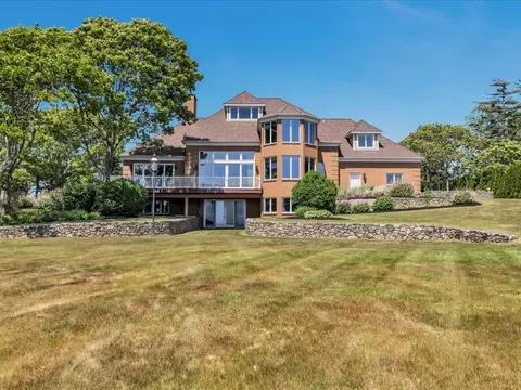 31 Pine Tree Dr, Wareham, MA 02558 photo 4