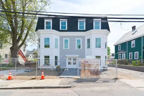 15 Raymond St #5, Boston, MA 02134