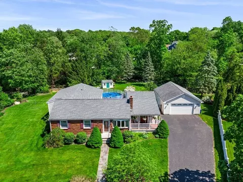View/Area - 80 Fallon Cir, Braintree, MA 02184 photo 1 of 5