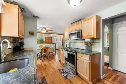 Kitchen - 80 Fallon Cir, Braintree, MA 02184 photo 3 of 6