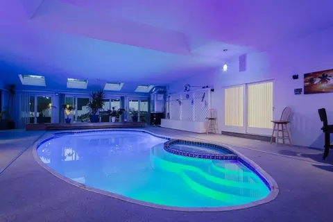 725 Highland St, Stoughton, MA 02072