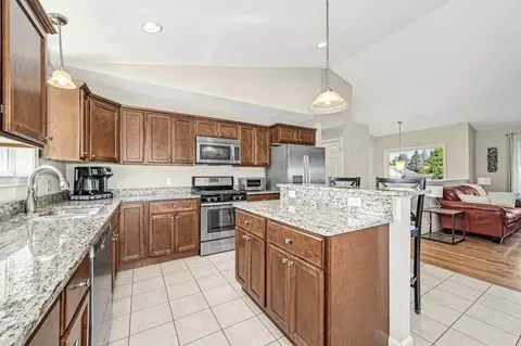 Kitchen - 2 Carter Way, Worcester, MA 01609 photo 3 of 4
