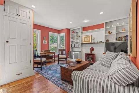 23 Elm St, Maynard, MA 01754 photo 5
