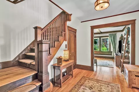 Entry Way - 16 Vesper St, Worcester, MA 01602 photo 1 of 2