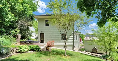 Exterior - 16 Vesper St, Worcester, MA 01602 photo 8 of 9