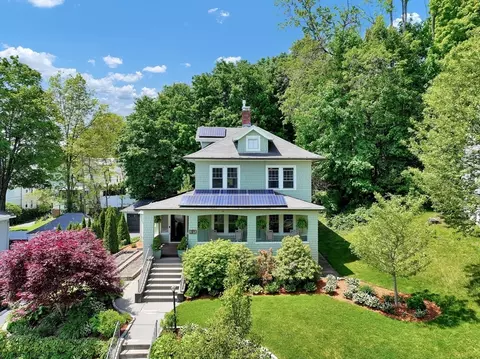 Exterior - 16 Vesper St, Worcester, MA 01602 photo 2 of 9