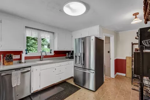 Kitchen - 16 Vesper St, Worcester, MA 01602 photo 2 of 4