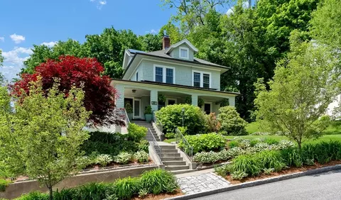 Exterior - 16 Vesper St, Worcester, MA 01602 photo 4 of 9