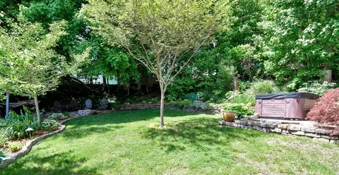 Exterior - 16 Vesper St, Worcester, MA 01602 photo 7 of 9