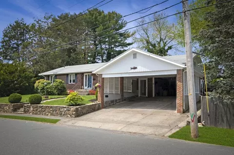 82 Cornell Rd, Marblehead, MA 01945 photo 3