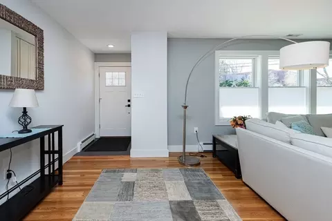 Entry Way - 54 Cornell Rd, Marblehead, MA 01945 photo 2 of 3
