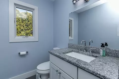 Bath - 54 Cornell Rd, Marblehead, MA 01945 photo 3 of 4