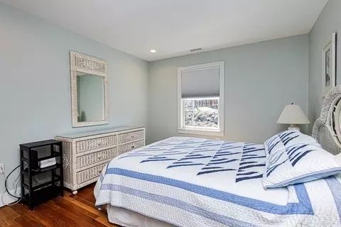 Bedroom - 54 Cornell Rd, Marblehead, MA 01945 photo 5 of 7