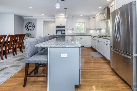 Kitchen - 54 Cornell Rd, Marblehead, MA 01945 photo 4 of 4