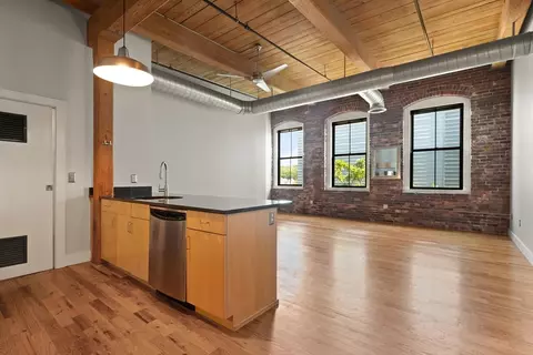 589 Essex St #407, Lynn, MA 01901