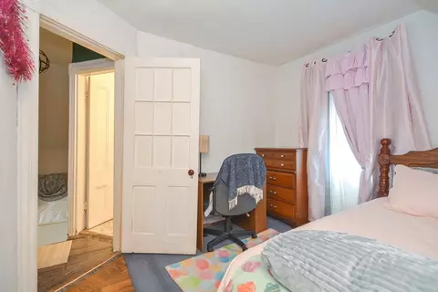 Bedroom - 10 Blake Ct, Everett, MA 02149 photo 2 of 6