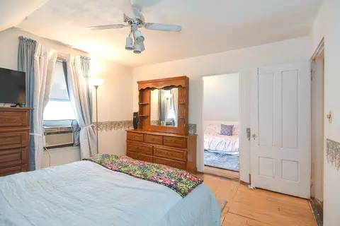 Bedroom - 10 Blake Ct, Everett, MA 02149 photo 5 of 6