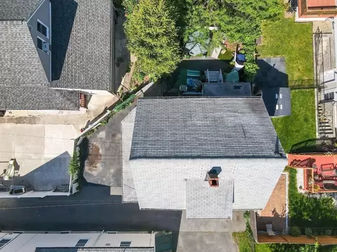 View/Area - 10 Blake Ct, Everett, MA 02149 photo 4 of 5