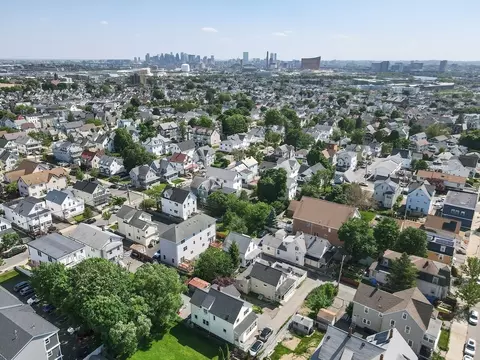 View/Area - 10 Blake Ct, Everett, MA 02149 photo 5 of 5