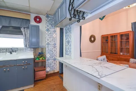 Kitchen - 10 Blake Ct, Everett, MA 02149 photo 2 of 6
