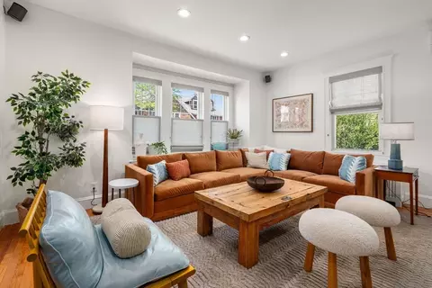 Living - 66 Perkins St, Boston, MA 02130 photo 1 of 4