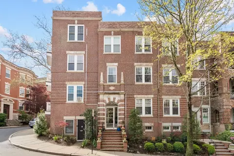 34 Garrison #6, Brookline, MA 02445 photo 2