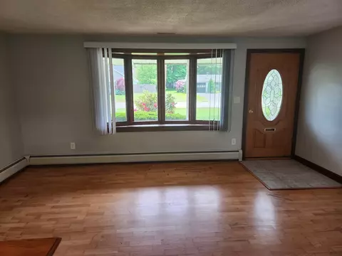 126 Burley, Danvers, MA 01923 photo 4