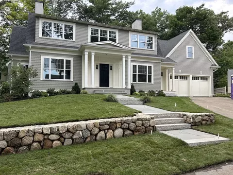 14 Oakencroft Rd, Wellesley, MA 02482