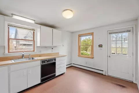 Kitchen - 5 Nikolane Way, Gloucester, MA 01930 photo 2 of 2