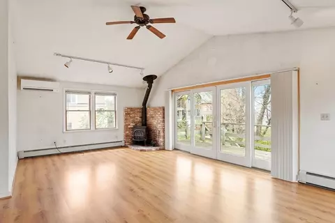 Living - 5 Nikolane Way, Gloucester, MA 01930 photo 4 of 4