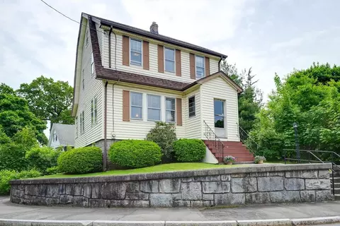 72 Sherwood Rd, Medford, MA 02155