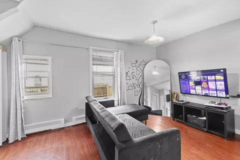7 Pleasant Ter, Worcester, MA 01609 photo 17