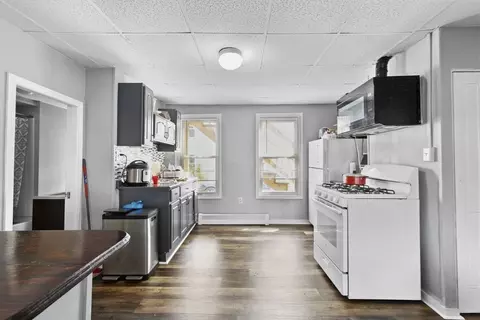 7 Pleasant Ter, Worcester, MA 01609 photo 6