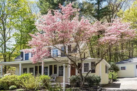 4 North St, Westford, MA 01886