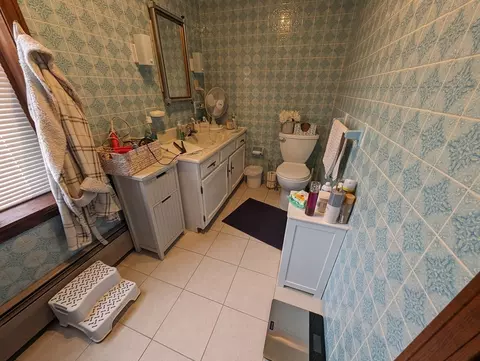 Bath - 45 Beauregard St, Fall River, MA 02723 photo 2 of 5