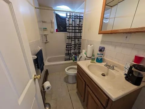 Bath - 45 Beauregard St, Fall River, MA 02723 photo 4 of 5