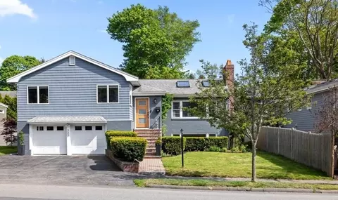 322 Atlantic Ave, Marblehead, MA 01945