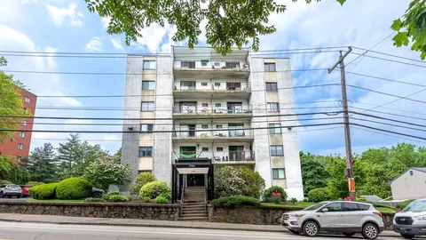 308 Quarry St #5, Quincy, MA 02169