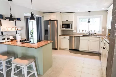49 N Belgian Rd, Danvers, MA 01923 photo 3