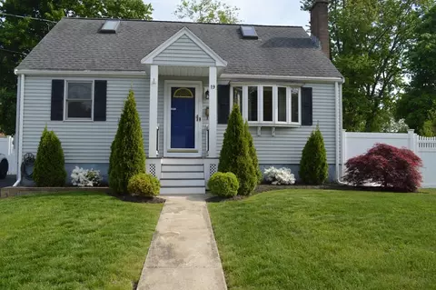 19 Paine Rd, Randolph, MA 02368