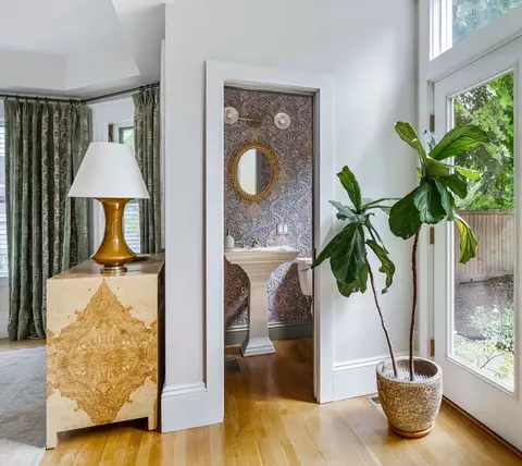 Entry Way - 88 Ossipee Rd, Somerville, MA 02144 photo 3 of 3