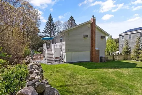 Exterior - 19 Youngs Rd, Gloucester, MA 01930 photo 7 of 9