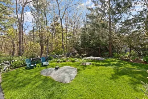 Exterior - 19 Youngs Rd, Gloucester, MA 01930 photo 6 of 9