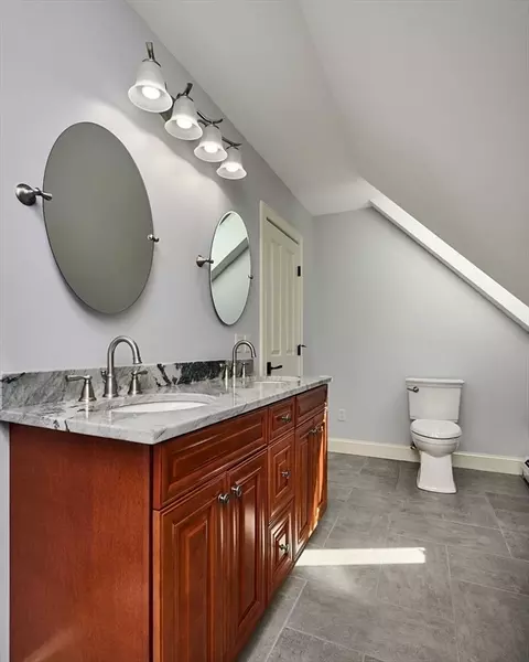 Bath - 120 Pleasant St, Plainfield, MA 01070 photo 1 of 5